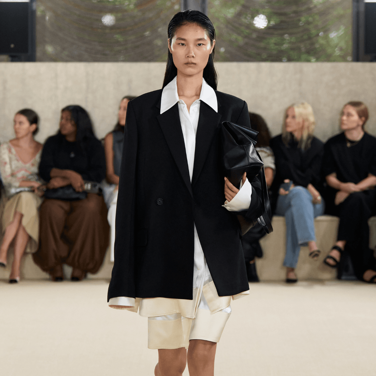 7 Minimalist Trends To Take Away From The Most Recent Runway
