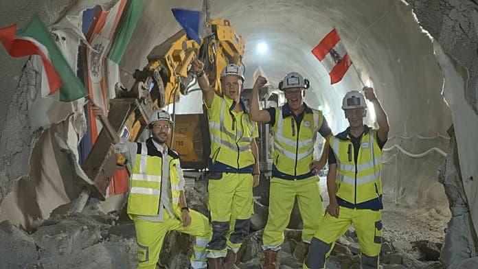 Brenner Pass construction advances on world's longest railway tunnel Brenner Pass construction advances on world's longest railway tunnel