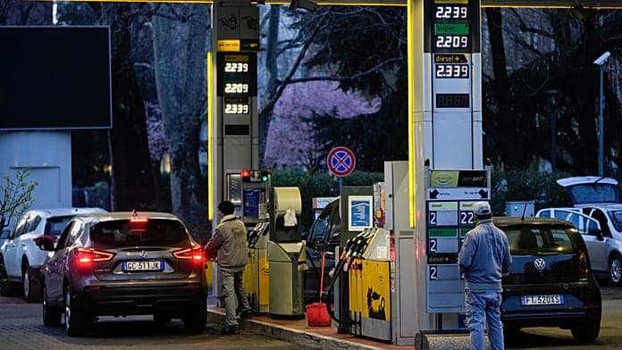 EU ministers propose windfall tax on oil profits amid rising fuel prices EU ministers propose windfall tax on oil profits amid rising fuel prices
