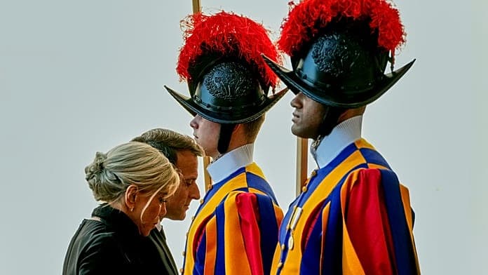 Macron and Pope Leo XIV urge diplomatic solution to Iran conflict Macron and Pope Leo XIV urge diplomatic solution to Iran conflict