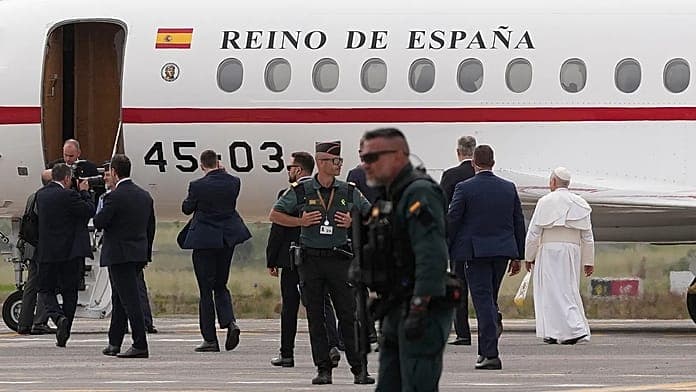 Pope Leo XIV departs Canary Islands for Rome after flight issues Pope Leo XIV departs Canary Islands for Rome after flight issues
