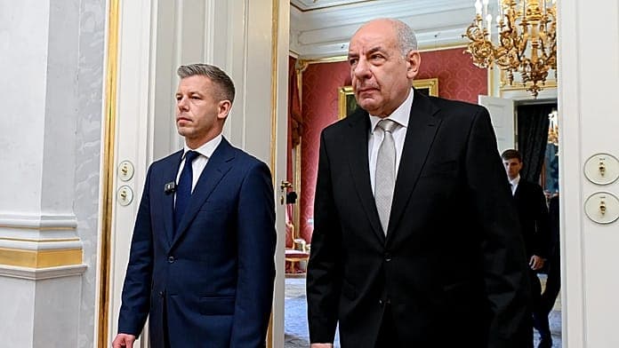 Hungary’s government proposes removal of president amid political tension Hungary’s government proposes removal of president amid political tension