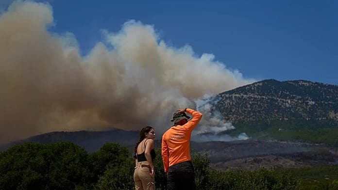 Emergency services tackle wildfires and heatwave impacts in Southern Europe Emergency services tackle wildfires and heatwave impacts in Southern Europe