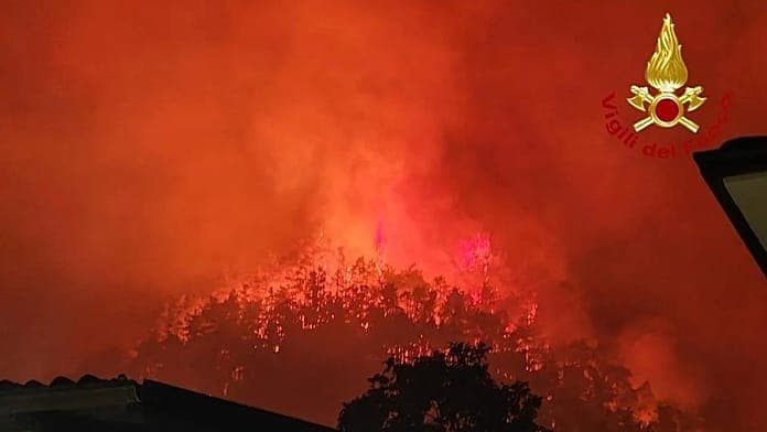 Major wildfire breaks out in Alto Garda, evacuations ordered for 200