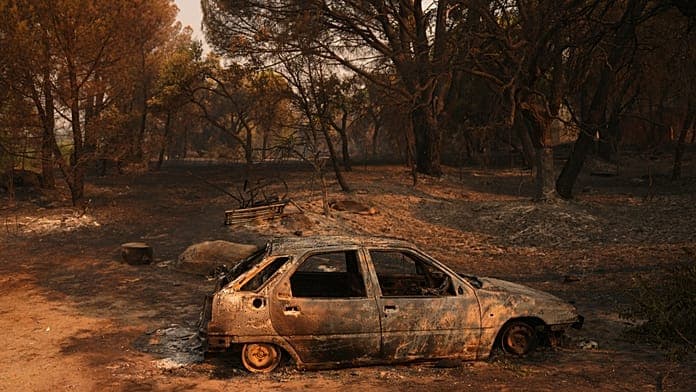 Greece deploys 200 firefighters as new wildfires threaten local areas Greece deploys 200 firefighters as new wildfires threaten local areas
