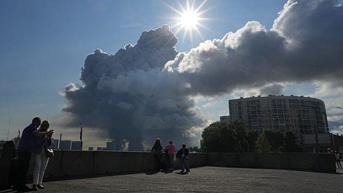 Ukrainian forces strike Wildberries warehouse in Moscow region, impacting logistics Ukrainian forces strike Wildberries warehouse in Moscow region, impacting logistics