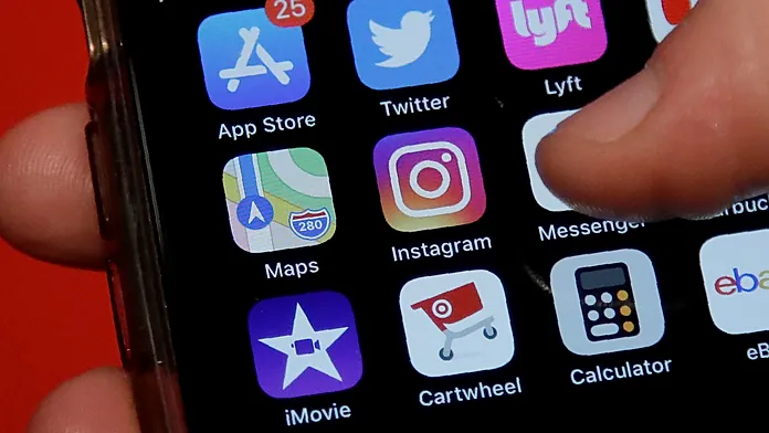 Experts highlight rising social media addiction among young people in Europe Experts highlight rising social media addiction among young people in Europe