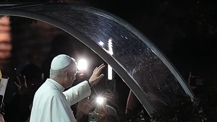 Leo begins pilgrimage at Lourdes with prayer at Grotto of Apparitions. Leo begins pilgrimage at Lourdes with prayer at Grotto of Apparitions.