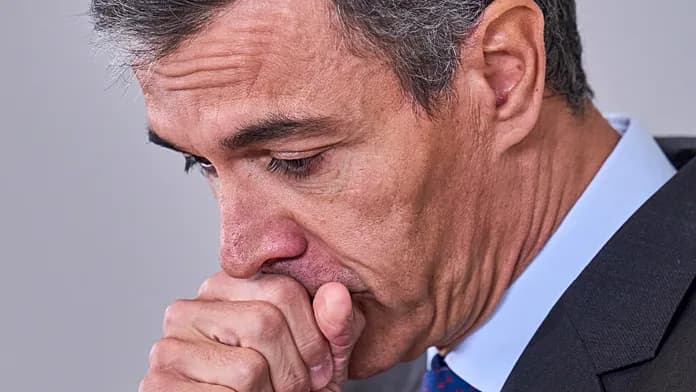 Pedro Sánchez considers early election after Congress rejects housing measures