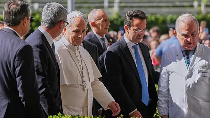 Pope Leo XIV urges Vladimir Putin to ceasefire in Oleshky, Ukraine