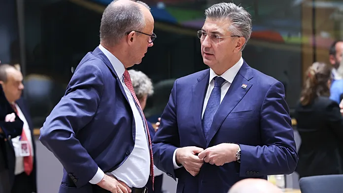Montenegro takes steps to resolve disputes with Croatia for EU accession Montenegro takes steps to resolve disputes with Croatia for EU accession