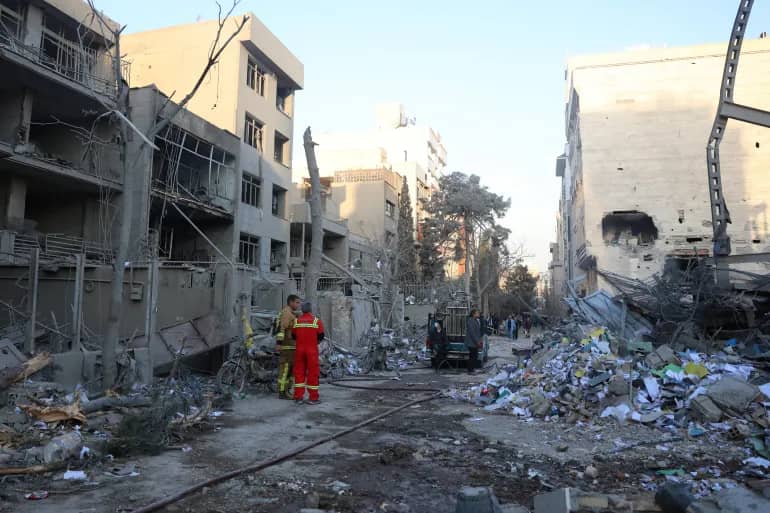 US and Israeli Airstrikes Lead to High Casualties in the Gulf