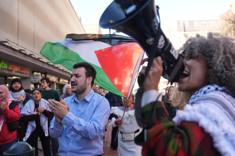 Mahmoud Khalil’s Lawyers Urge Court to Halt Deportation Over New Evidence Mahmoud Khalil’s Lawyers Urge Court to Halt Deportation Over New Evidence
