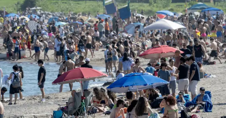 Heat wave expected to affect most of Canada, officials advise caution Heat wave expected to affect most of Canada, officials advise caution