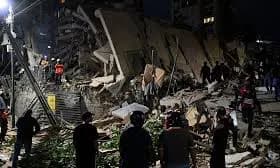 Powerful earthquakes in Venezuela leave dozens dead and hundreds injured Powerful earthquakes in Venezuela leave dozens dead and hundreds injured