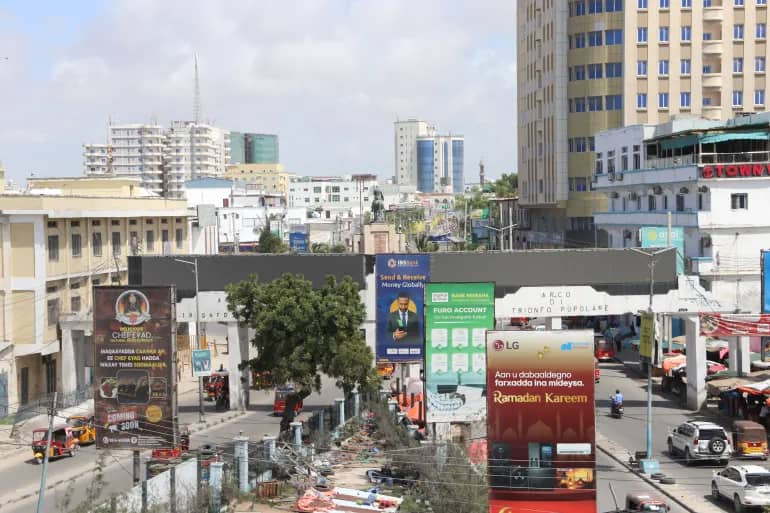 Mogadishu clashes exacerbate Somalia's ongoing political crisis