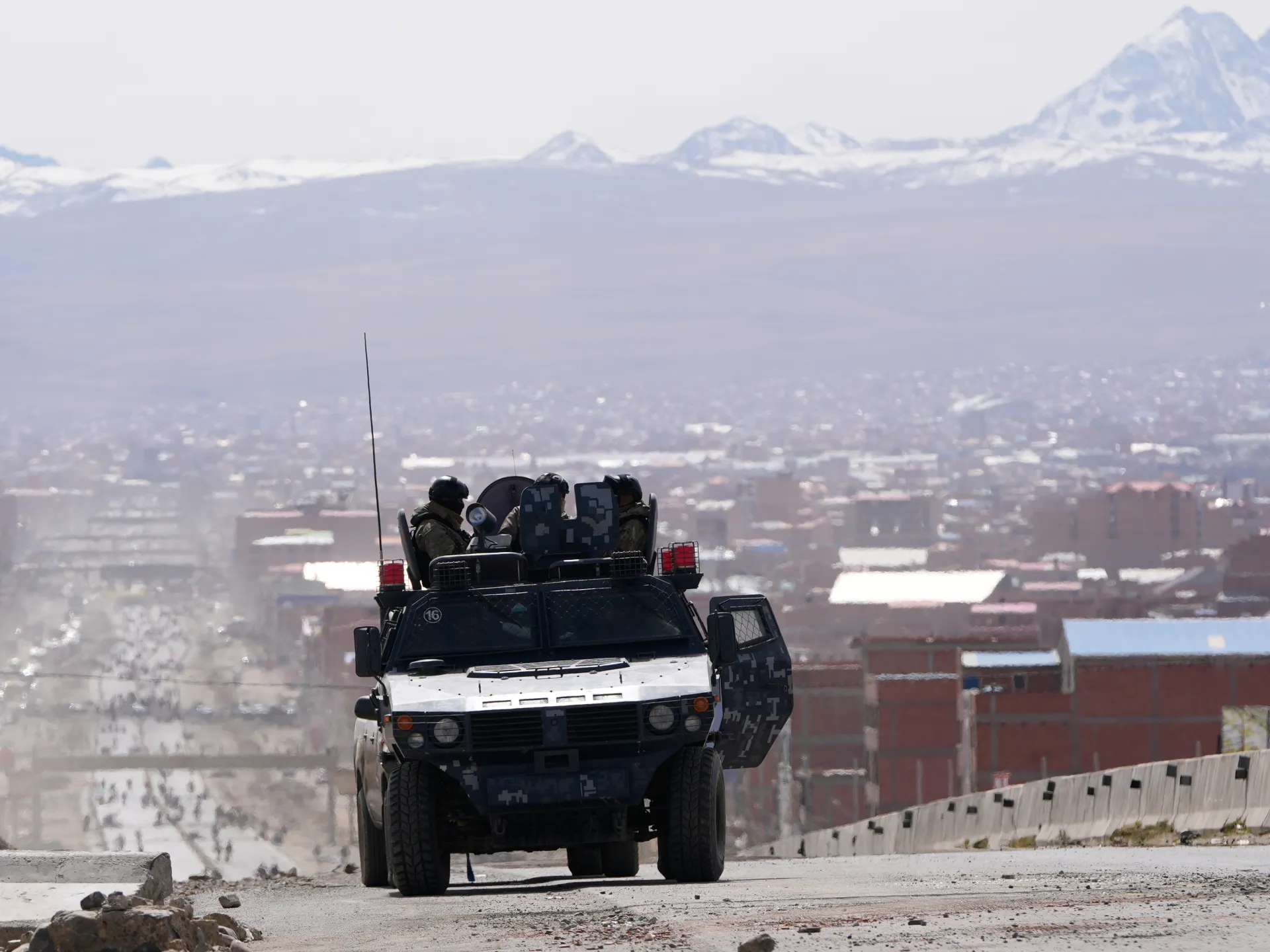 Bolivian authorities report no active blockades following state of emergency Bolivian authorities report no active blockades following state of emergency