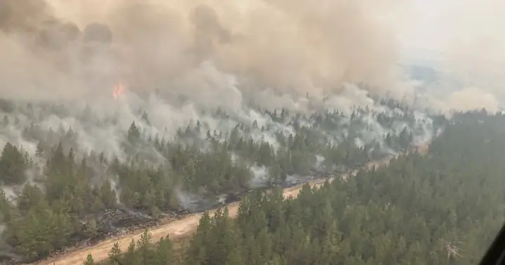 Residents of Clinton, B.C. describe challenges of evacuating wildfires
