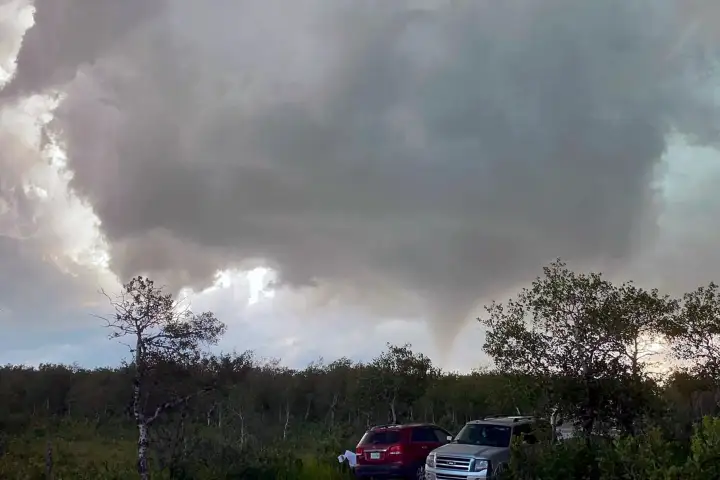 Tornadoes reported in Canada’s Prairies during humid heatwave