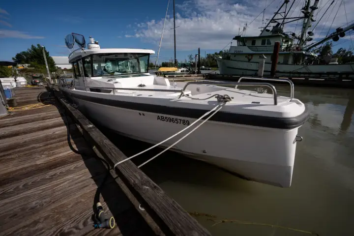 Second boat linked to B.C. charter before fatal sinking raises rescue concerns