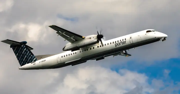 Porter Airlines flight cancelled after child refuses to wear seatbelt Porter Airlines flight cancelled after child refuses to wear seatbelt