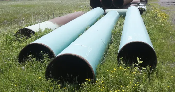 Trump aims to revive Keystone XL pipeline expansion in trade talks with Canada Trump aims to revive Keystone XL pipeline expansion in trade talks with Canada