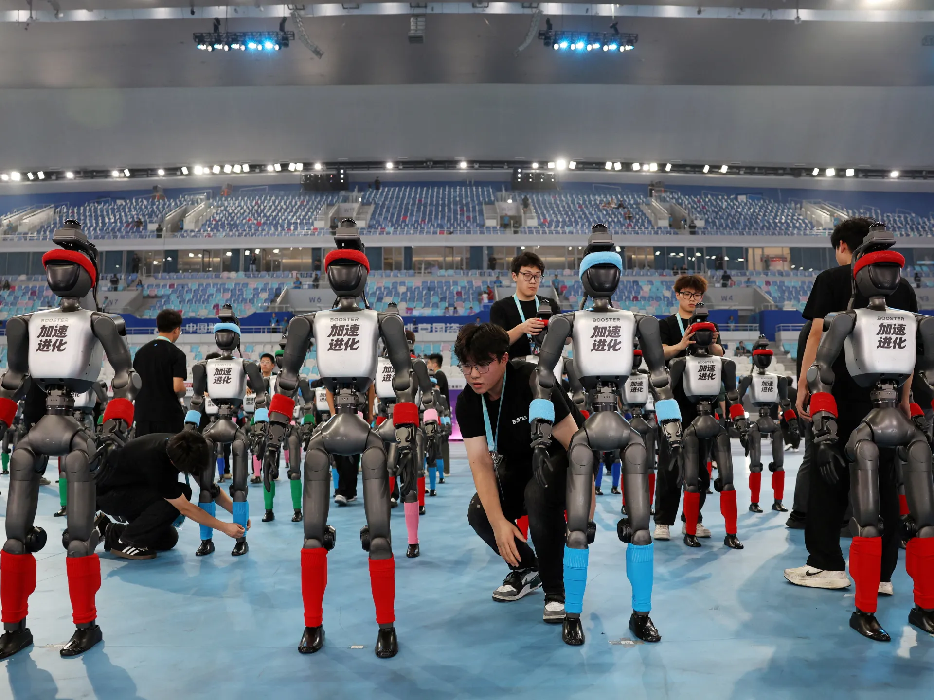 Chinese robot breaks Usain Bolt's 100m record at World Humanoid Robot Games Chinese robot breaks Usain Bolt's 100m record at World Humanoid Robot Games