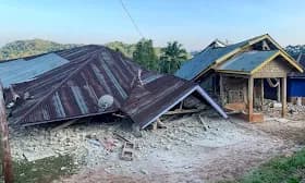 Magnitude 7.7 earthquake in Indonesia leaves at least 38 dead Magnitude 7.7 earthquake in Indonesia leaves at least 38 dead