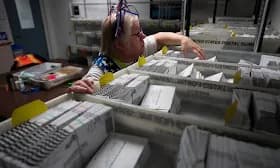 Supreme Court blocks Trump’s mail-in ballot restrictions for midterm elections Supreme Court blocks Trump’s mail-in ballot restrictions for midterm elections