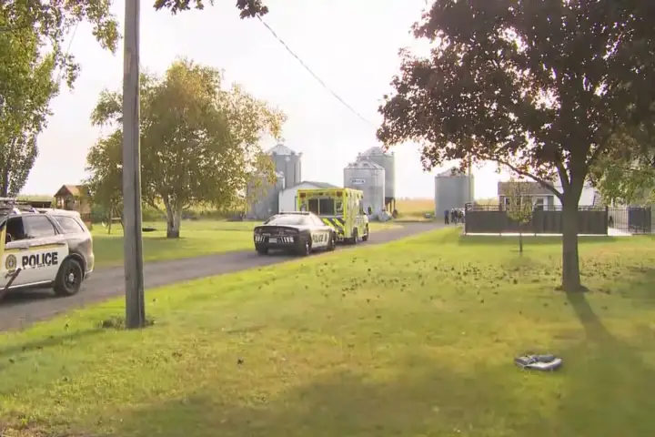 Four killed in helicopter crash in field near Sainte-Brigide-d'Iberville