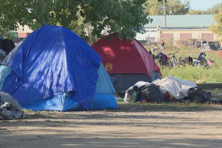 Saskatoon pauses encampment clean-up due to aggressive protests
