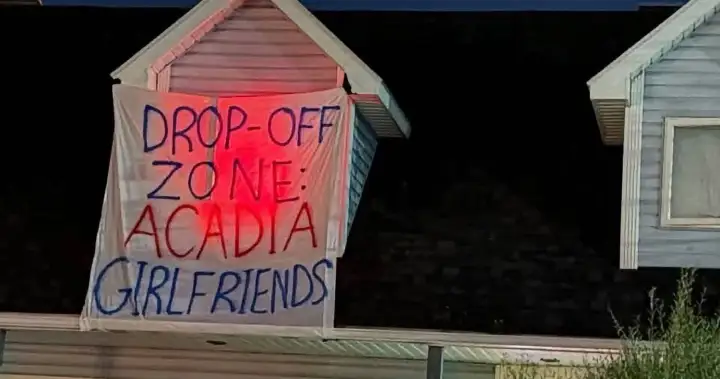 Sign hung during homecoming prompts response from Nova Scotia university president Sign hung during homecoming prompts response from Nova Scotia university president