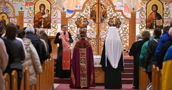 Bishops urge Albertans to consider referendum’s effects on vulnerable groups Bishops urge Albertans to consider referendum’s effects on vulnerable groups