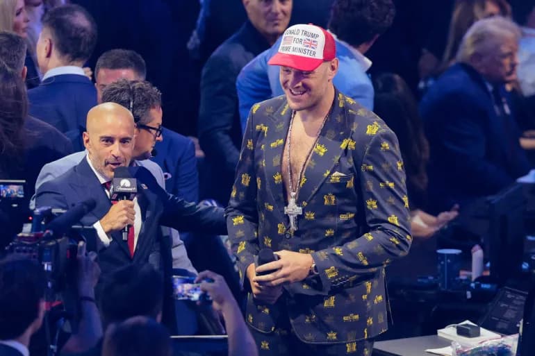 Fury plans to invite President Trump to lead ring walk before Joshua fight Fury plans to invite President Trump to lead ring walk before Joshua fight
