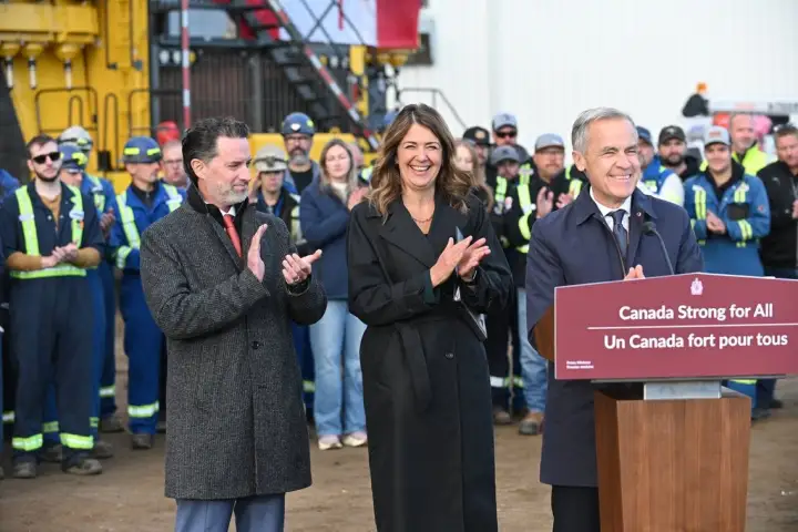 Smith and Carney discuss readiness for potential oilsands boom in Canada