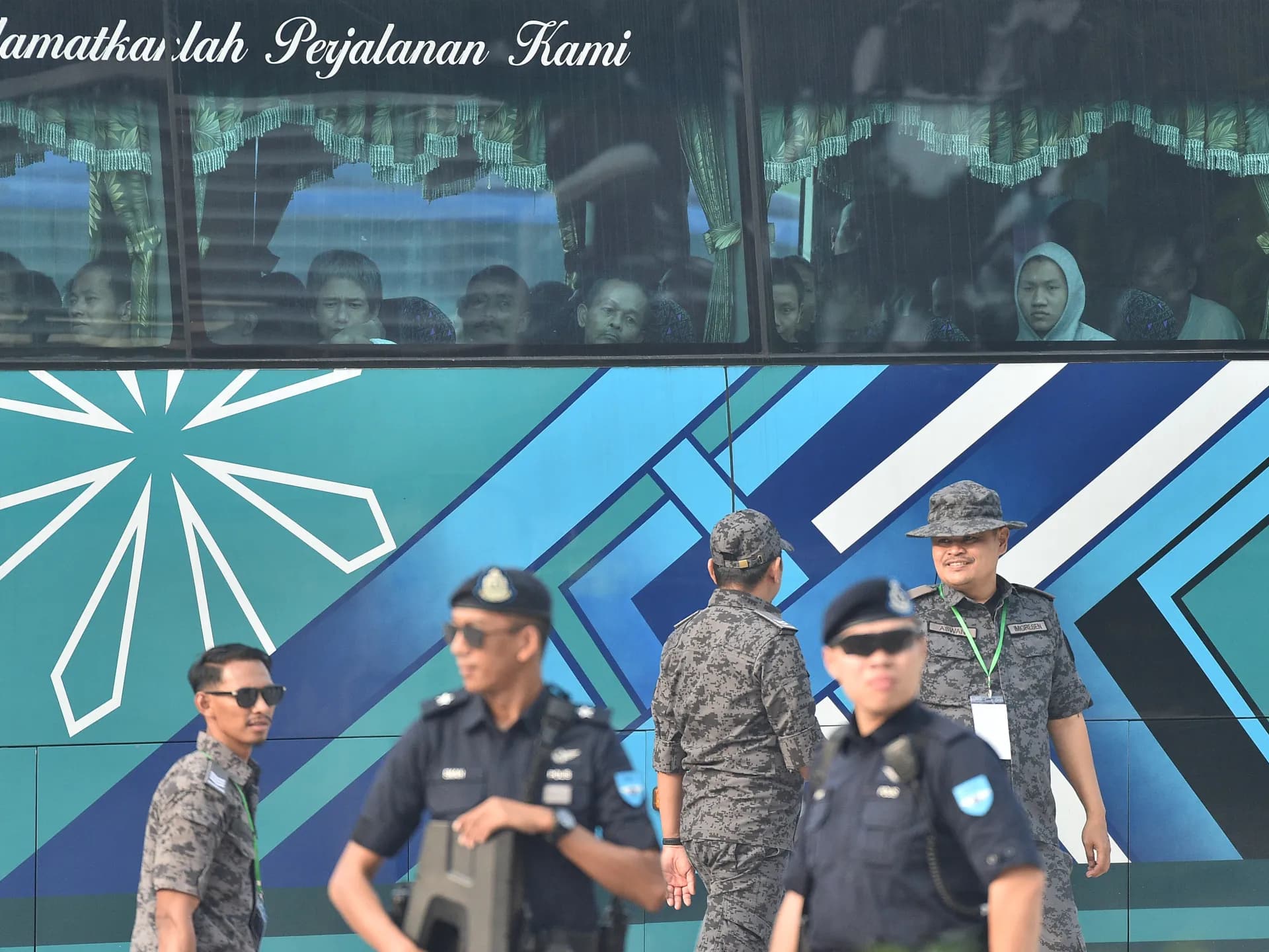 Nearly 1,500 migrants arrive in Myanmar from Malaysia amid UN warnings Nearly 1,500 migrants arrive in Myanmar from Malaysia amid UN warnings
